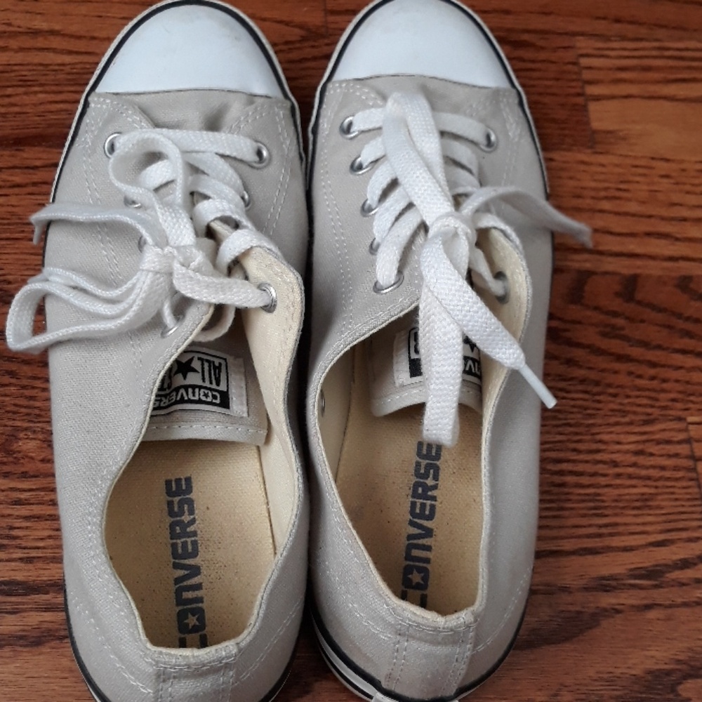 Casual shoes